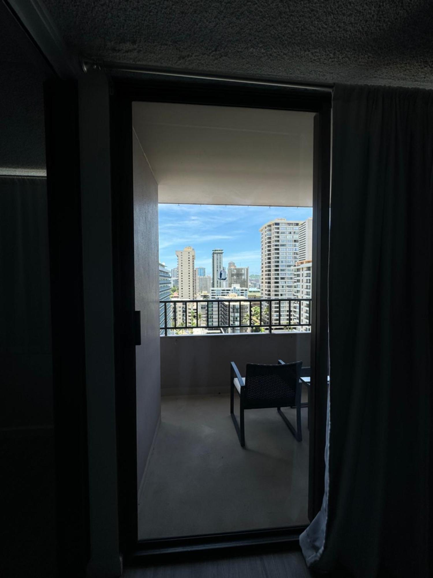 1414- Heart Of Waikiki With Kitchen - Free Parking - View Ferienhaus