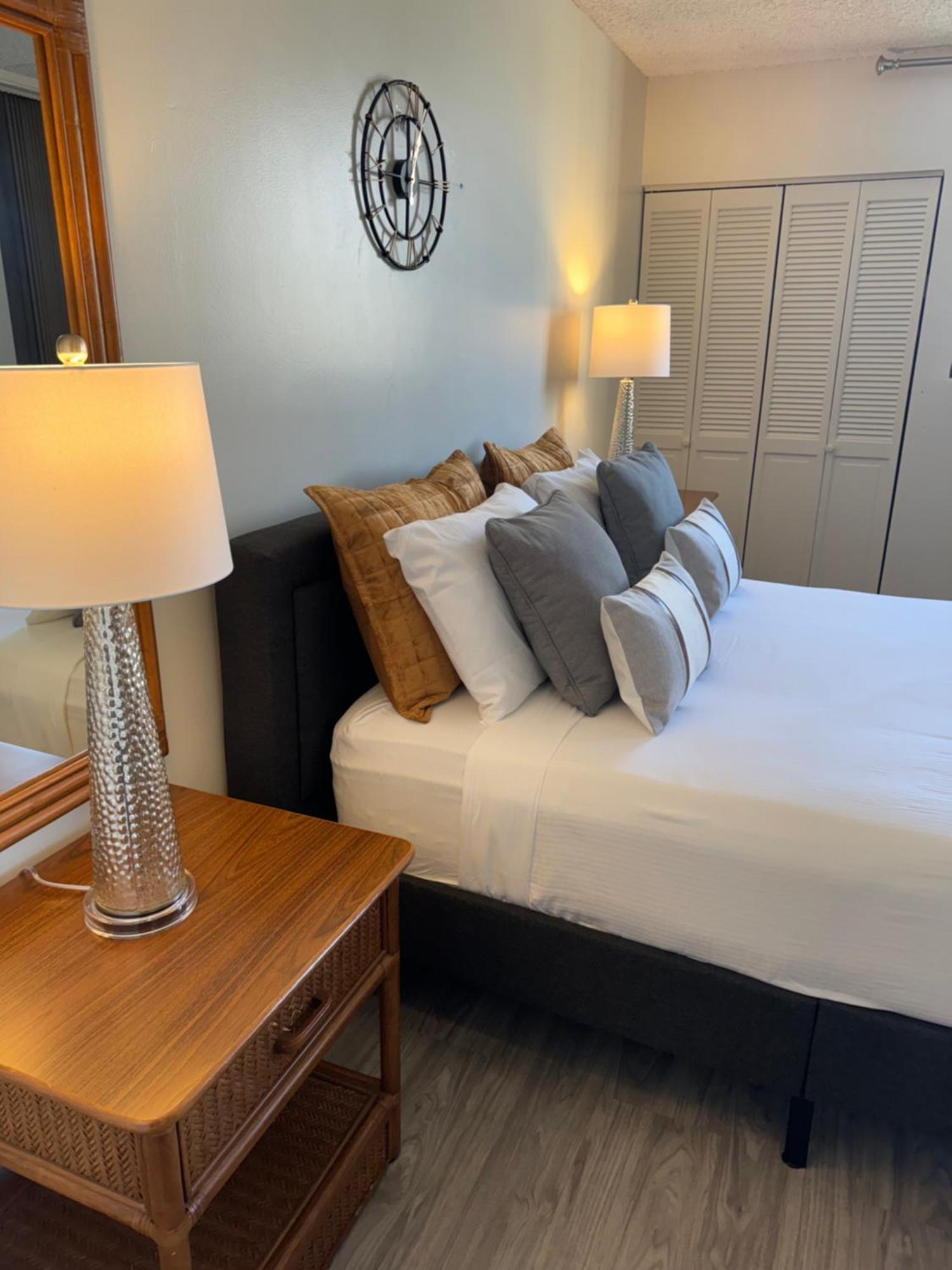 1414- Heart Of Waikiki With Kitchen - Free Parking - View Ferienhaus